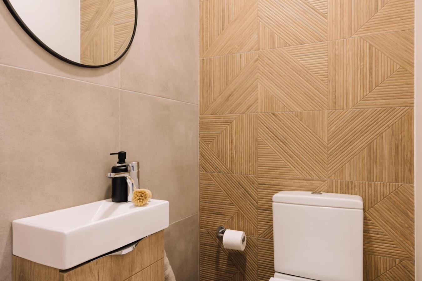 Dujal - 2 Bedrooms And Terrace In Lapa * Lisboa