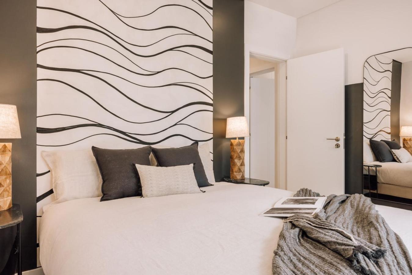 Dujal - 2 Bedrooms And Terrace In Lapa * Lisboa
